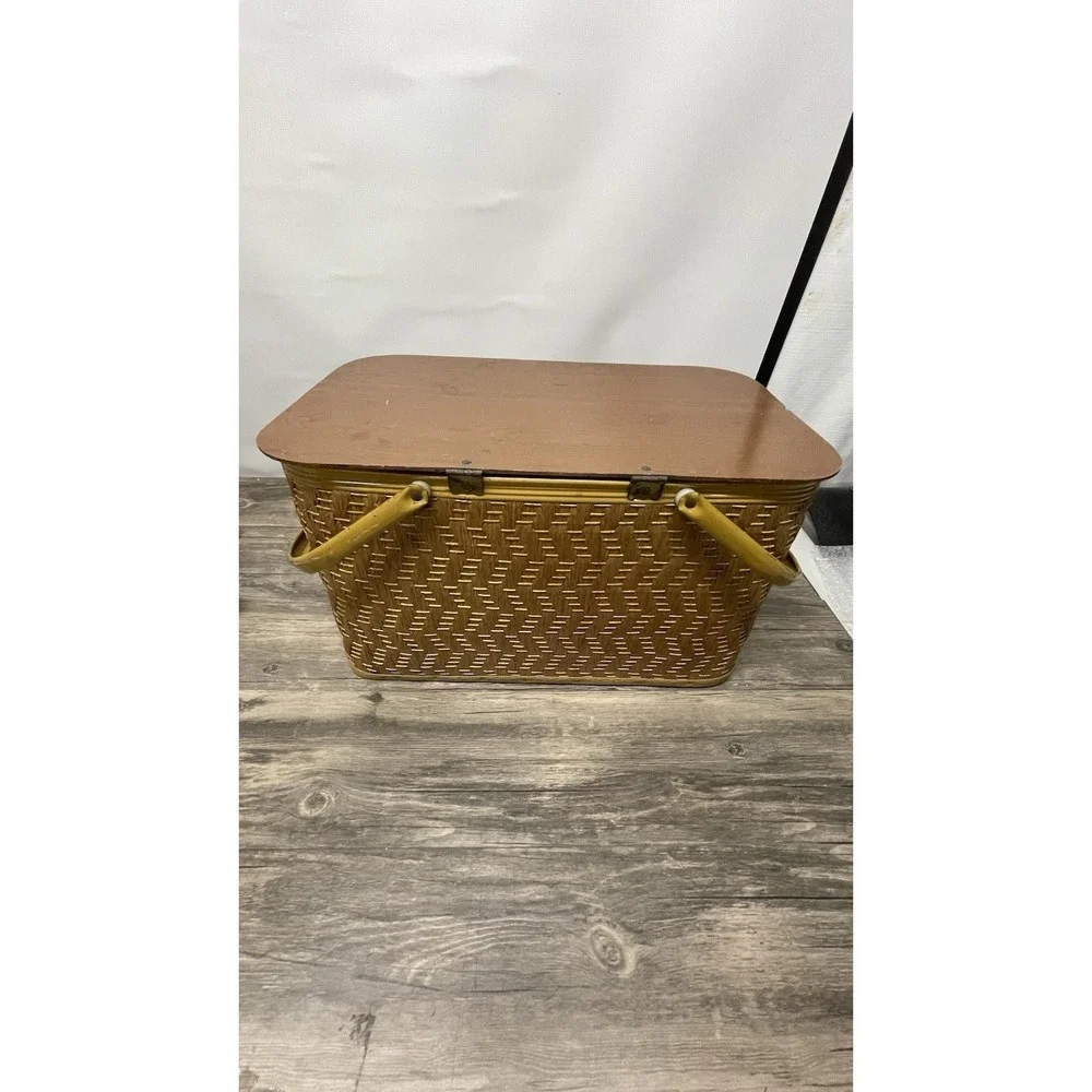 Redmon‎ Woven Picnic Basket Wood Lid Mustard Yellow Handles Vintage Style